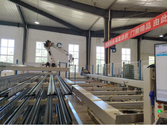 對外發(fā)布-寧波海螺型材公司年產(chǎn)15萬平米鋁合金智能門窗項目順利投產(chǎn)150 對外發(fā)布-寧波海螺型材公司年產(chǎn)15萬平米鋁合金智能門窗項目順利投產(chǎn)150