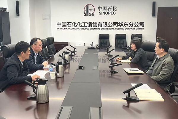 3.蔡躍與相方供應方洽談400600 3.蔡躍與相方供應方洽談400600